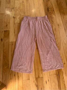 Coco + Carmen Cropped wide leg lounge pants S/M dusty pink soft comfy